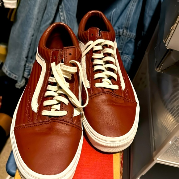 Old Skool Vans - Picture 1 of 3